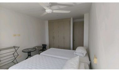 Apartamento de lujo con vista al MAR y la marina - 005