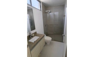 Apartamento de lujo con vista al MAR y la marina - 005