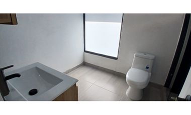 Se arrienda casa campestre en el municipio de Rionegro Antioquia.