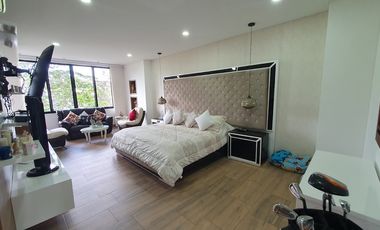 CASA CAMPESTRE VALLE DE ROCAS RUITOQUE CONDOMINIO 5 HABITACIONES 3 NIVELES CON ASCENSOR * CASA 720 m2 * ⁠ÁREA LOTE: 550 m2 FLORIDABLANCA (AT)