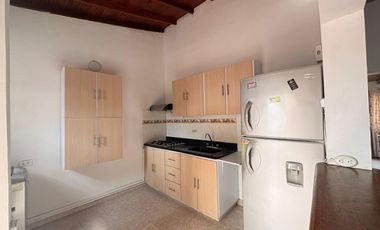 APARTAMENTO EN ARRIENDO AMOBLADO, SECTOR LAURELES - CONJUNTO LOS DUQUES