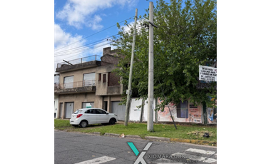 SE VENDE 2 DEPARTAMENTOS EN EXCELENTE ESQUINA