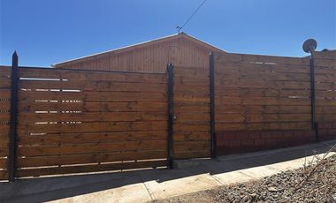 CASA EN VENTA DE 3 DORM. EN LA HIGUERA - OVALLE