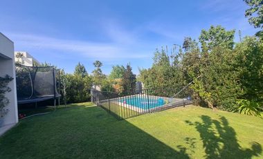 A PASOS COLEGIO SAN ANSELMO