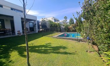 A PASOS COLEGIO SAN ANSELMO