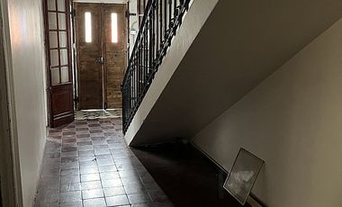 VIVIENDA Y OFICINA IDEAL PARA PROFESIONALES