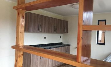 CASA EN VENTA DE 2 DORM. EN VALDIVIA