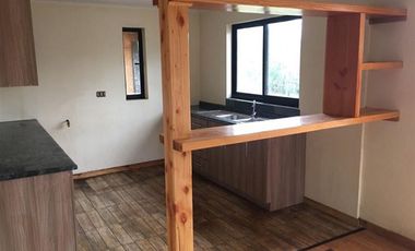 CASA EN VENTA DE 2 DORM. EN VALDIVIA