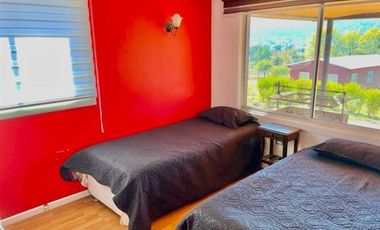 CABAÑAS EQUIPADAS EN TERRENO DE 5.000 M2 EN LONGAVI