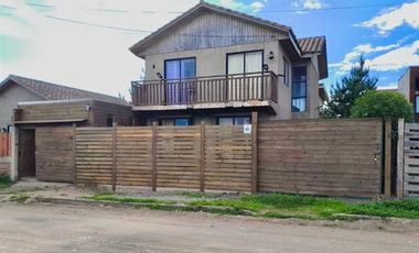 CASA EN VENTA DE 3 DORM. EN PELLUHUE