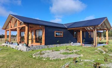 HERMOSA CASA NUEVA AMOBLADA EQUIPADA PUERTO OCTAY CONDOMINIO