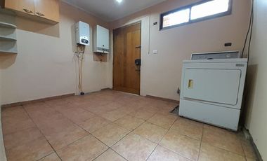 CASA 4 DORMITORIOS ACCESO SUR CON VESPUCIO