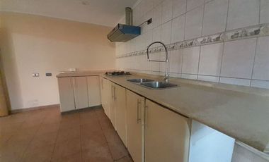 CASA 4 DORMITORIOS ACCESO SUR CON VESPUCIO