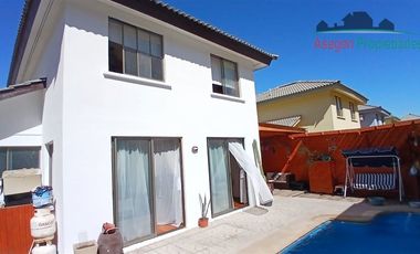 Casa en Arriendo en Casa en venta y arriendo en Tierra Viva VIII