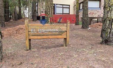CASA VENTA CUATRO AMBIENTES EN MAR DE LAS PAMPAS