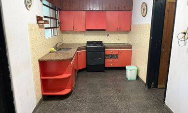 ALQ LOCAL COMERCIAL centro BILLINGHURST, S. MARTIN