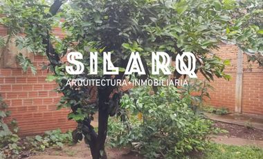 OPORTUNIDAD, CASA DE DOS DORMITORIOS EN VENTA, BARRIO YACYRETA