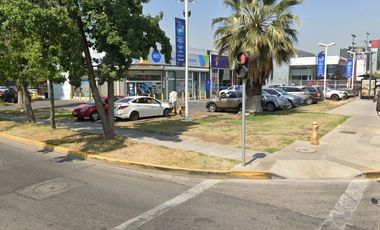 LOCAL COMERCIAL STRIP CENTER JOSÉ ALCALDE DÉLANO/STA BLANCA