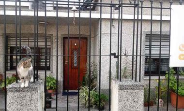 Casa en alquiler en Ezpeleta Este