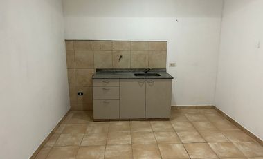Departamento en alquiler en Isidro Casanova