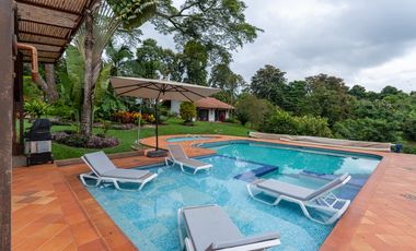 VENTA FINCA CAMPESTRE DE LUJO SECTOR EL CAIMO ARMENIA QUINDIO