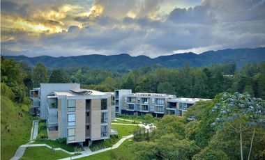 Venta Espectacular Apartamento Campestre con Jardin El Retiro