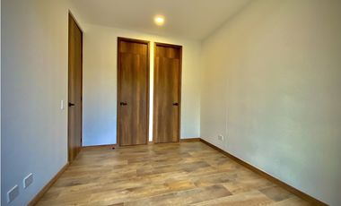 Venta Espectacular Apartamento Campestre con Jardin El Retiro