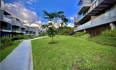 Venta Espectacular Apartamento Campestre con Jardin El Retiro