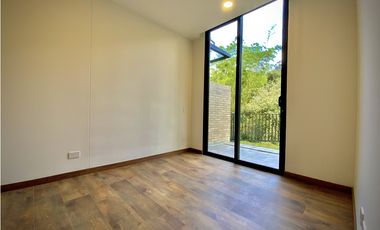 Venta Espectacular Apartamento Campestre con Jardin El Retiro