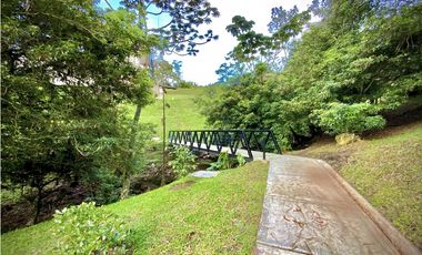 Venta Espectacular Apartamento Campestre con Jardin El Retiro