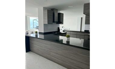 En venta apartamento en excelente sector y vista hermosa