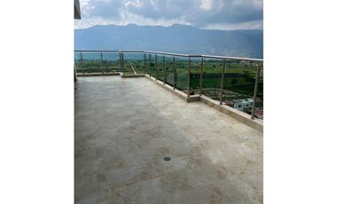 En venta apartamento en excelente sector y vista hermosa