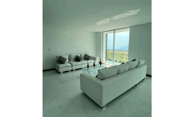 En venta apartamento en excelente sector y vista hermosa