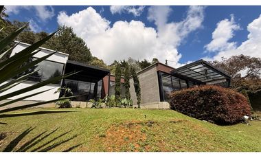 Hermosa Finca para Arrendar en Palmas Envigado- ARBNB