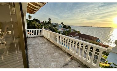 VENTA CASA DE PLAYA CON ACCESO DIRECTO AL MAR SANTA MARTA