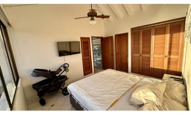 VENTA CASA DE PLAYA CON ACCESO DIRECTO AL MAR SANTA MARTA