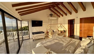 VENTA CASA DE PLAYA CON ACCESO DIRECTO AL MAR SANTA MARTA