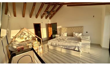 VENTA CASA DE PLAYA CON ACCESO DIRECTO AL MAR SANTA MARTA