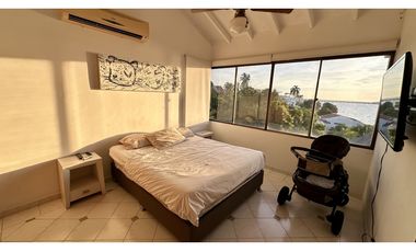 VENTA CASA DE PLAYA CON ACCESO DIRECTO AL MAR SANTA MARTA