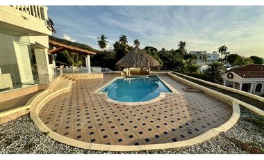 VENTA CASA DE PLAYA CON ACCESO DIRECTO AL MAR SANTA MARTA