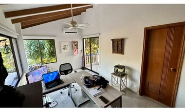 VENTA CASA DE PLAYA CON ACCESO DIRECTO AL MAR SANTA MARTA