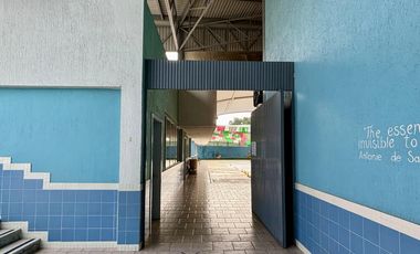 Perfecto centro educativo o desarrollo de vivienda, a 1/2 cuadra de Av. Patria, 2,196 M2 terreno