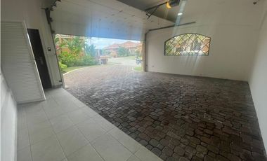 COSTA SUR / SUNSET COAST / 600M / 4 HABITACION / 4 BAÑOS / 4 PARKING