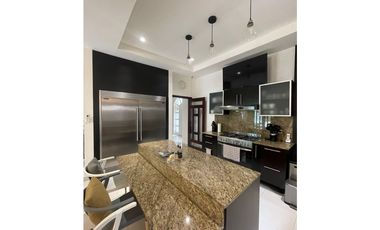 COSTA SUR / SUNSET COAST / 600M / 4 HABITACION / 4 BAÑOS / 4 PARKING