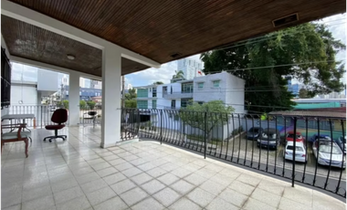 SAN FRANCISCO / CASA COMERCIAL / 500 M2 / 2 NIVELES /  2 BALCONES