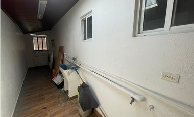 SE VENDE CASA EN PLAYA DORADA PH LAS OLAS DE 3 HABITACION CON TERRAZA