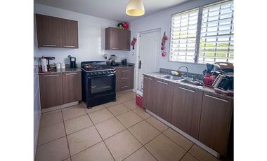 ARRAIJAN / BRISAS DEL GOLF / 395M / 3 HABITACION / 2 PARKING / PATIO