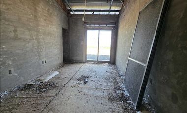 Vendo Casa a Terminar en Caseros, Entre Ríos.