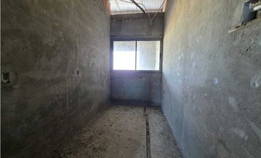 Vendo Casa a Terminar en Caseros, Entre Ríos.