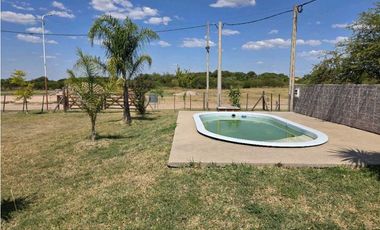 Vendo Quincho con Pileta en Caseros, Entre Ríos.